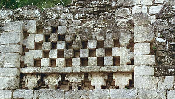 Becan: Architectural detail