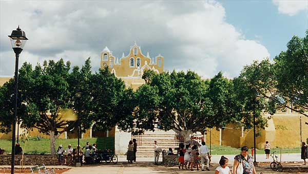 Izamal: Basilica
