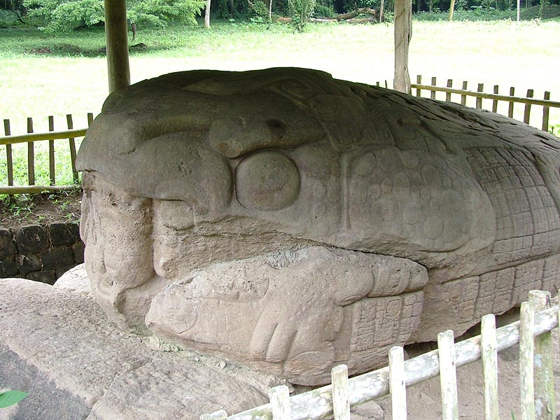 Quirigua: Monument x