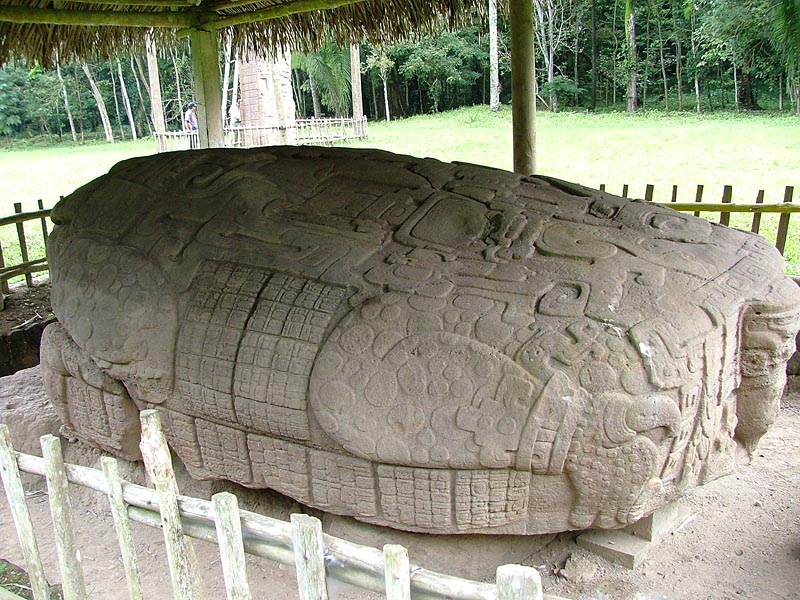 Quirigua: Monument 7
