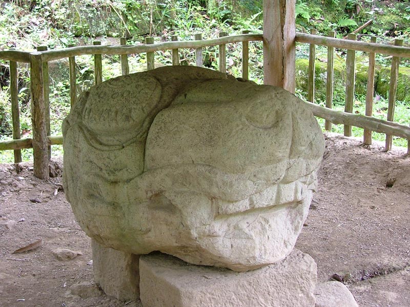 Quirigua: Altar M