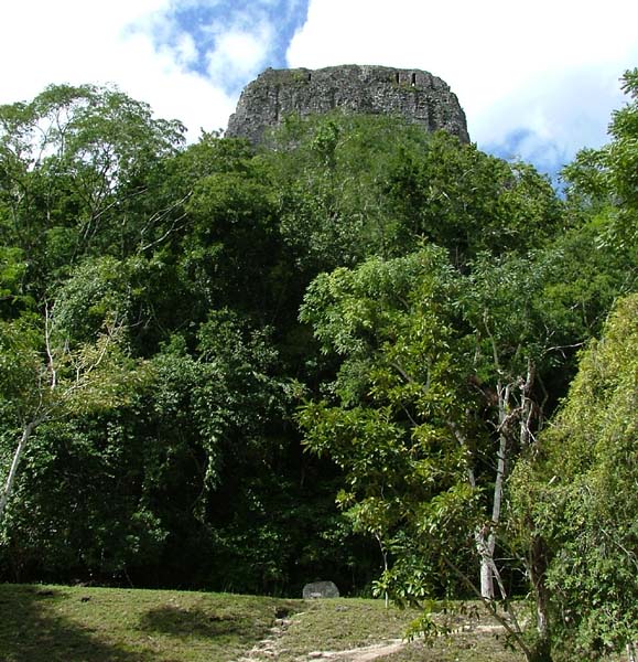 Tikal: Temple IV