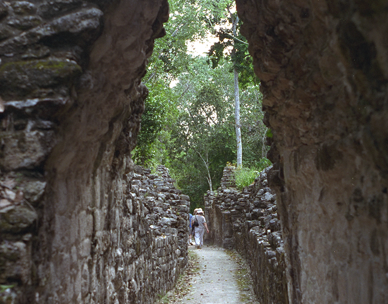 Becan: Vaulted tunnel