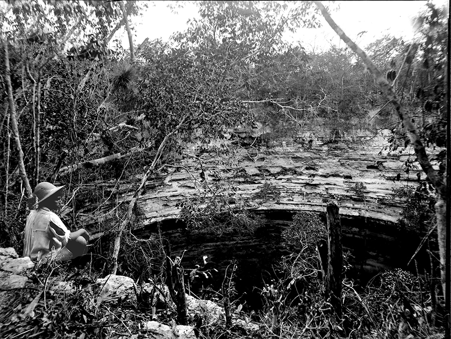 Alfred Maudslay’s 1889 photo of the sacred cenote at Chichén Itzá