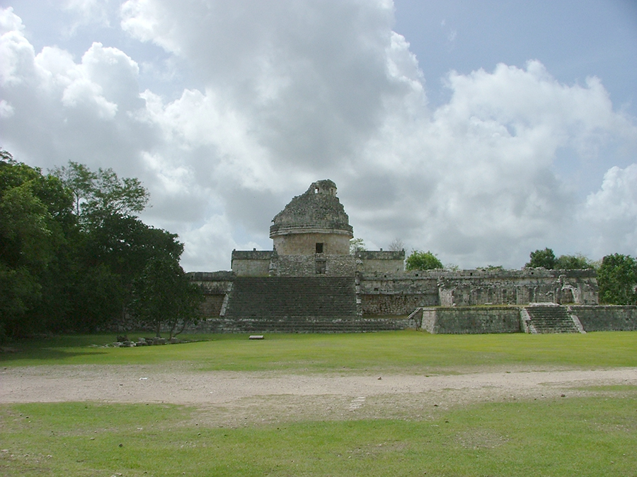 Photo of El Caracol from the west