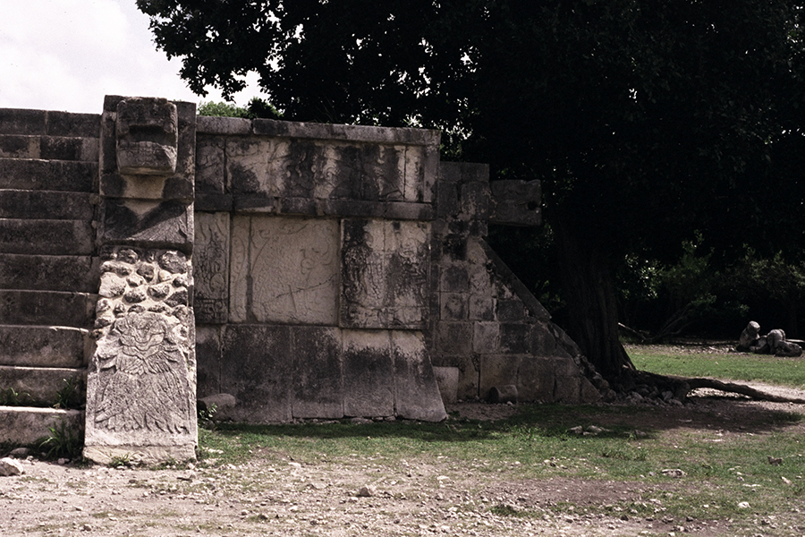 Modern photo of the Platform of the Eagles and Jaguars