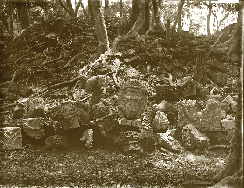 Maudslay Photo of architectural fragment around Temple 22, Copan
