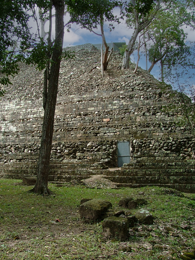 Archaeologists' tunnel into lower layers of Copan Acropolis'