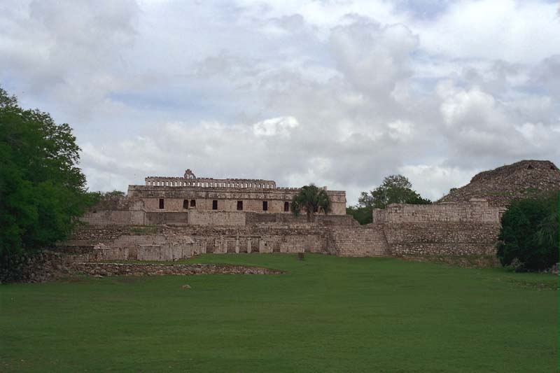 Classic Puuc architecture of El Palacio