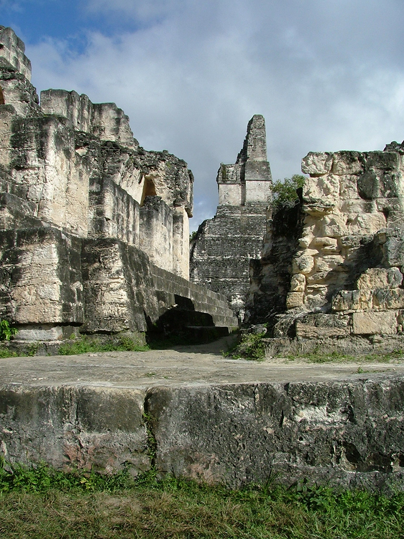 Tikal: Temple II