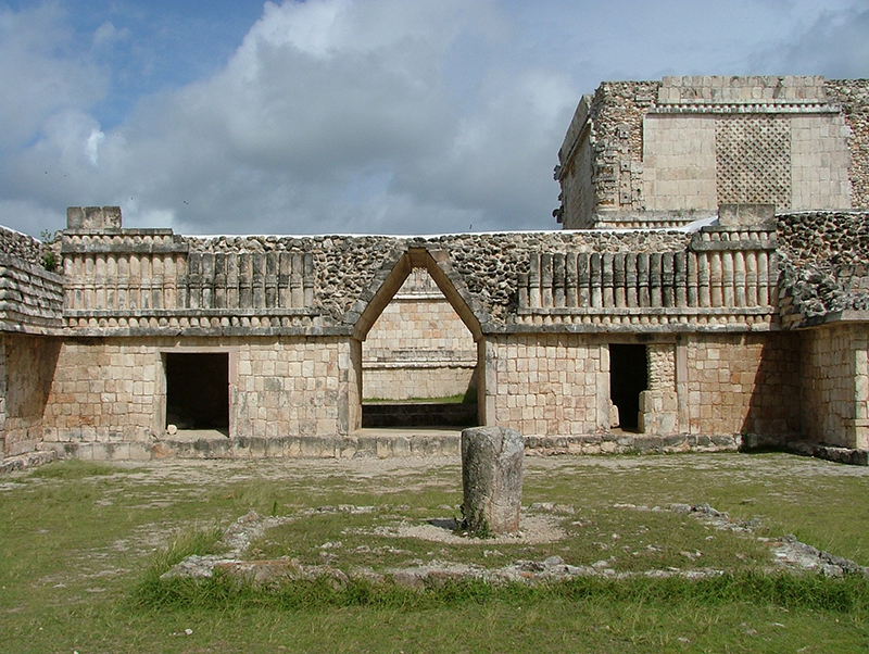 Archway and adjorning room leading into the court by House of the Birds