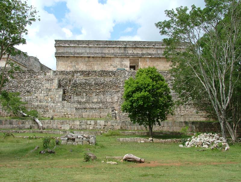 House of the Turtles showing the row of stone turtles tenoned to its cornice molding