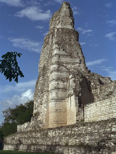 Xpujil: West side of central tower